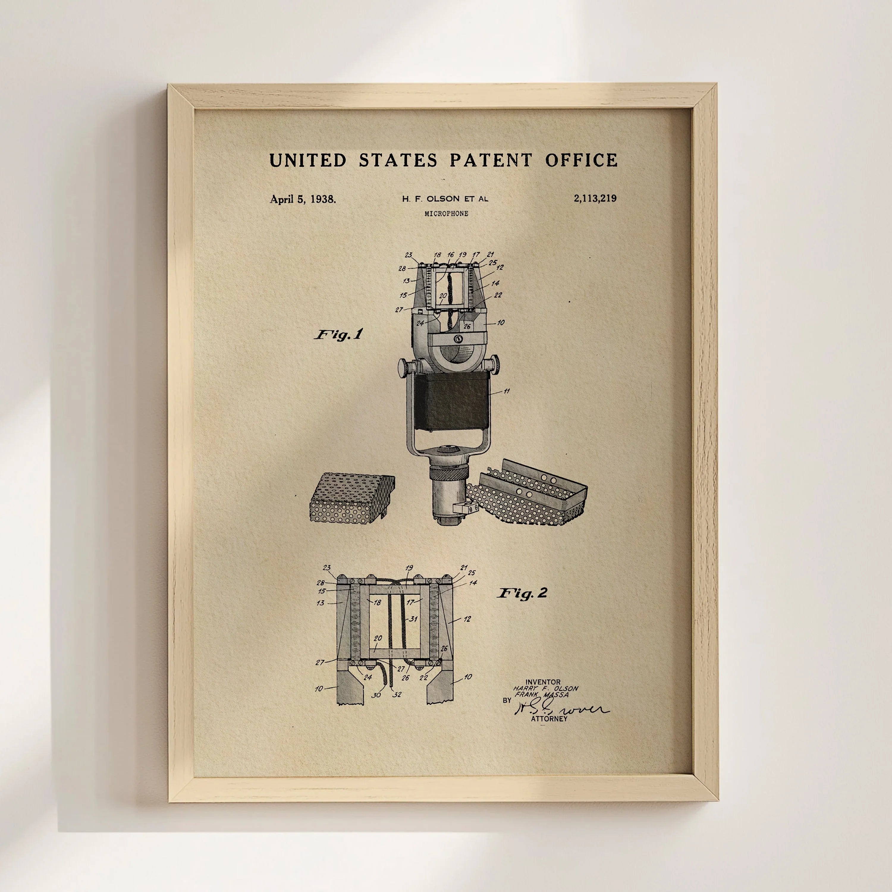Microphone US Wall Print | Music-Theme Dorm Decor | Wall Art