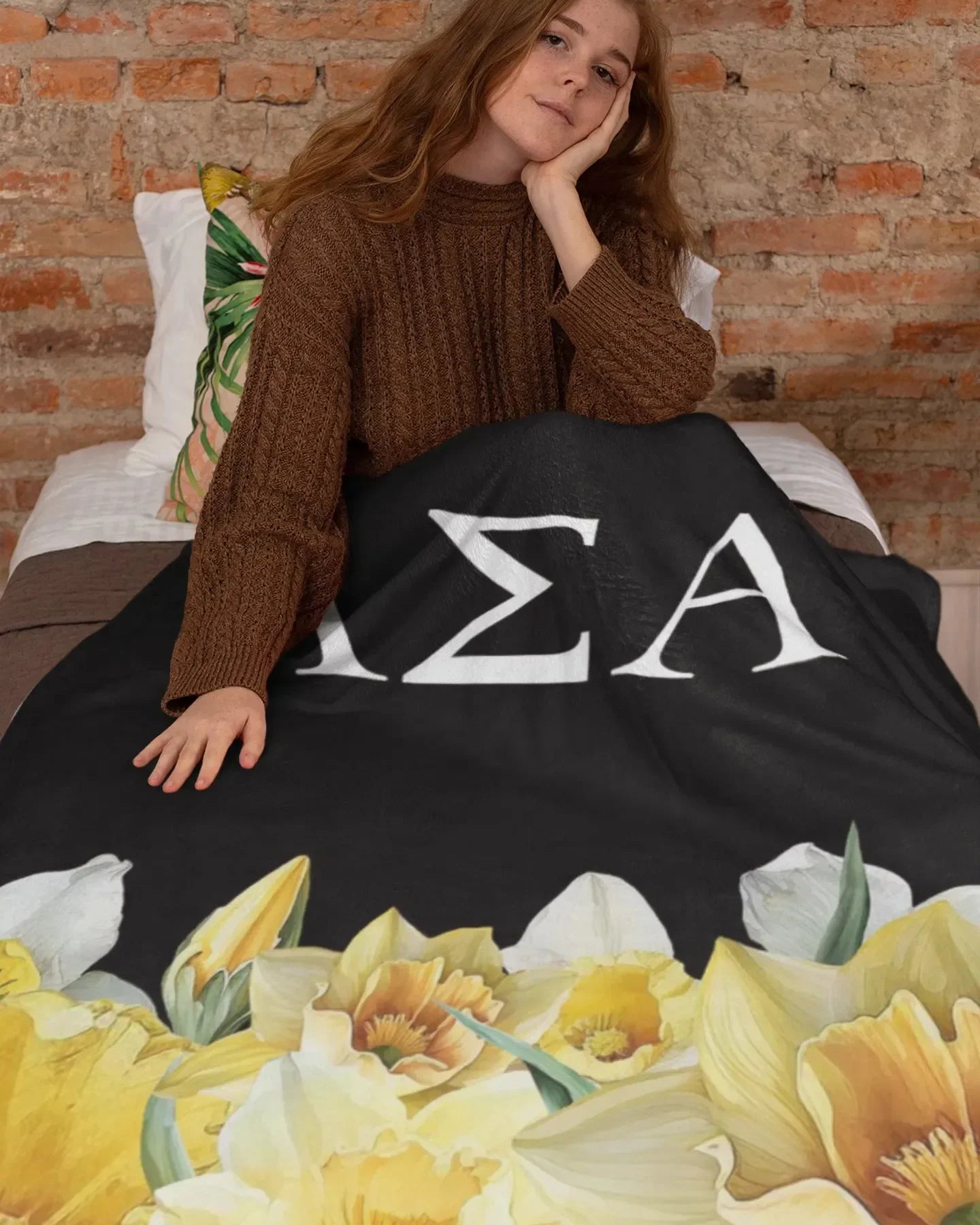 Alpha Sigma Alpha XL 60x80 Sherpa Throw Blanket - Narcissus Throw Blankets