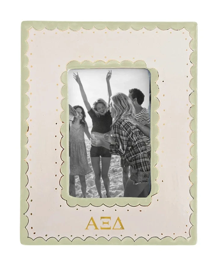 Alpha Xi Delta Scallop Picture Frame | Big Little Sister Keepsake | AXiD Gifts