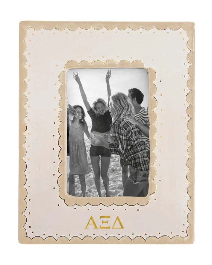 Alpha Xi Delta Scallop Picture Frame | Big Little Sister Keepsake | AXiD Gifts