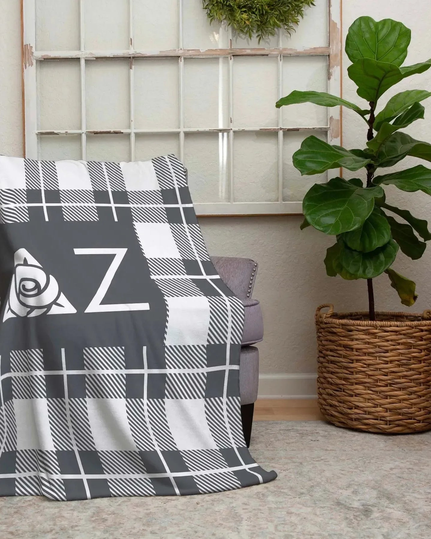 Delta Zeta XL 60x80 Plaid Sherpa Throw Blanket Throw Blankets