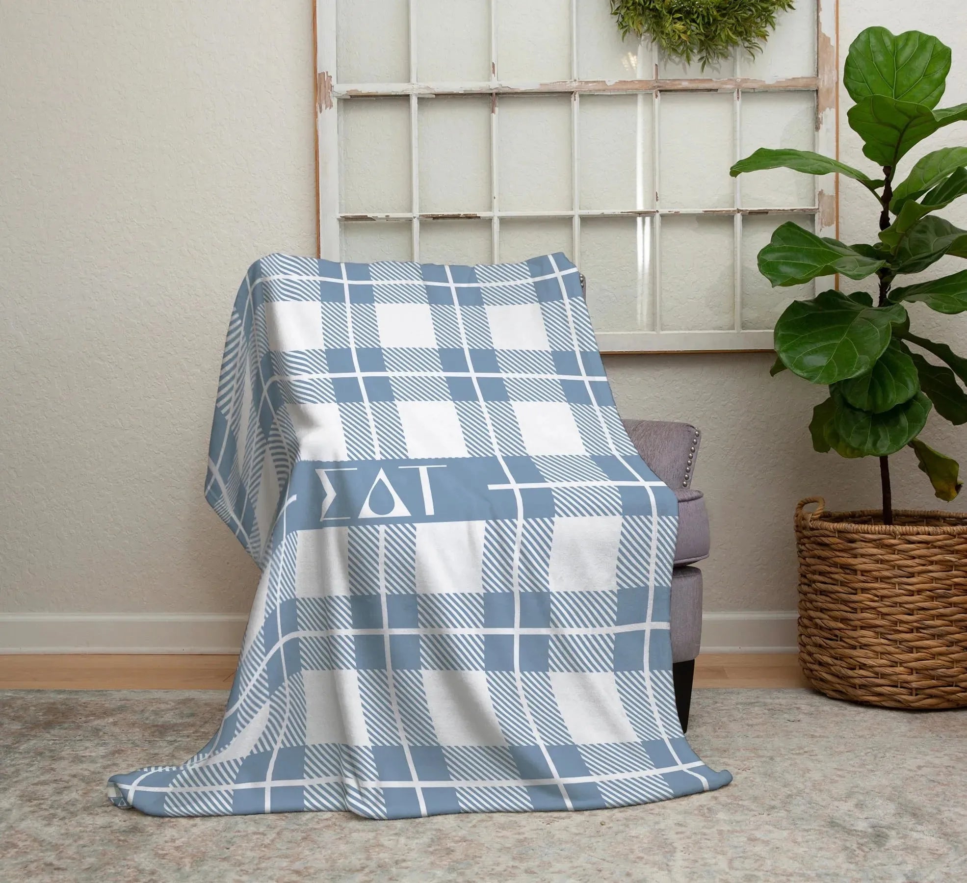 Sigma Delta Tau XL 60x80 Sherpa Throw Blanket - Plaid Throw Blankets