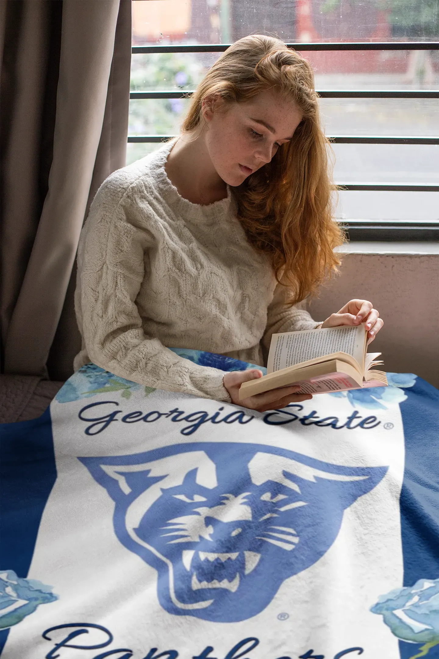 Georgia State University Blanket - Sherpa Blue Roses - 60" x 80" Throw Blankets