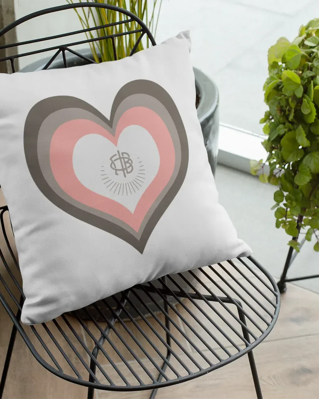 Gamma Phi Beta 18" Heart Throw Pillow