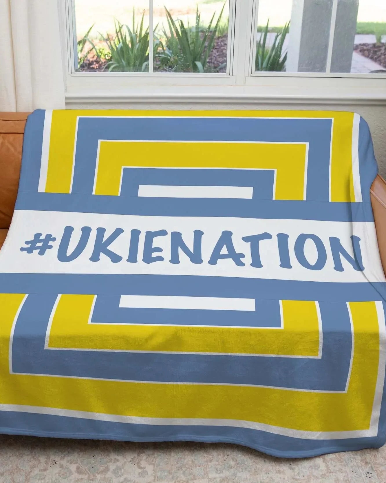 #UKIENATION Geometric Sherpa Blanket - Campus Greek Fit