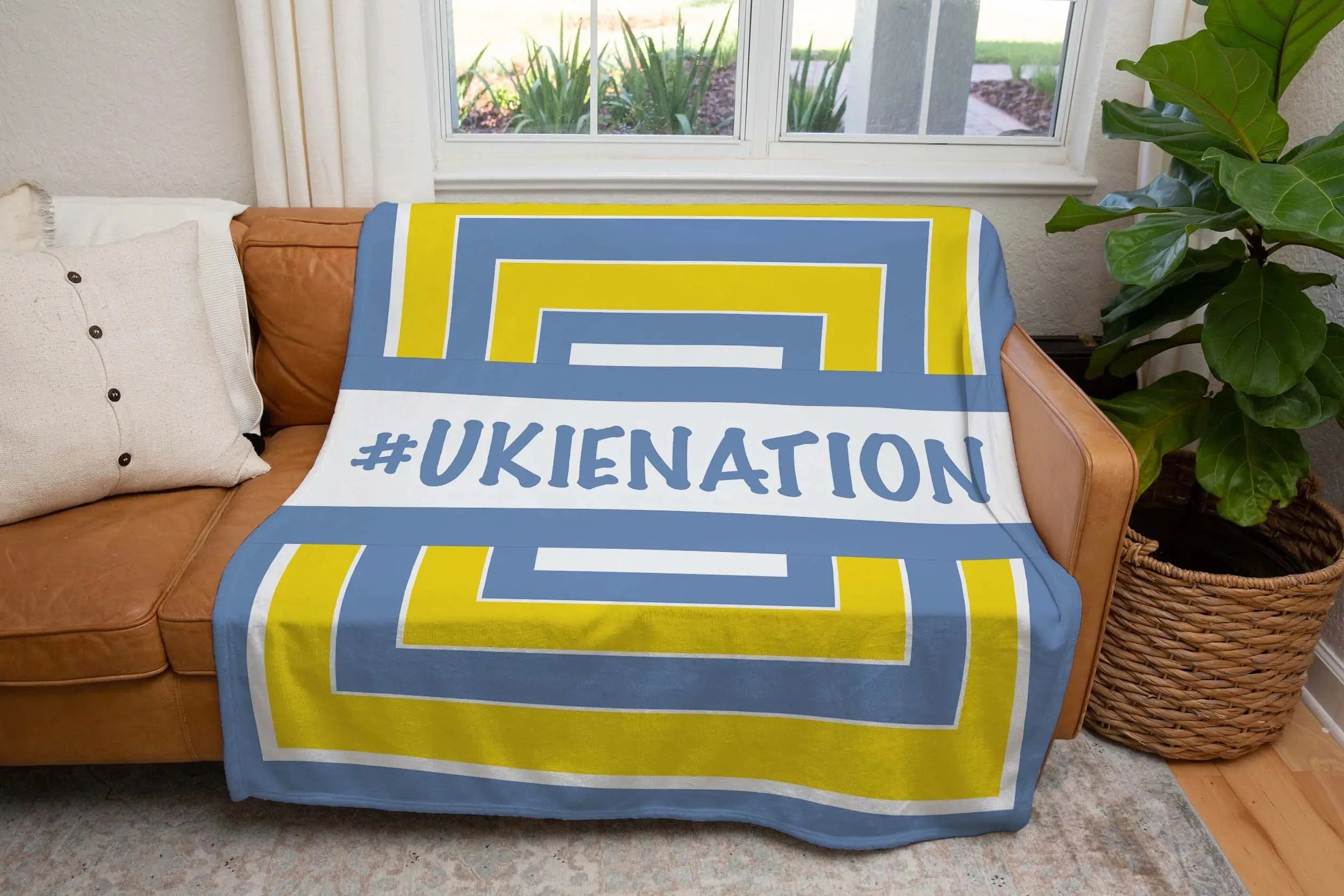 #UKIENATION Geometric Sherpa Blanket - Campus Greek Fit