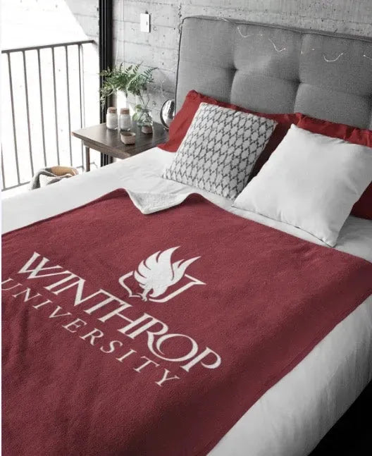 Winthrop University XL 60x80 Garnet Traditional Sherpa Blanket Throw Blankets