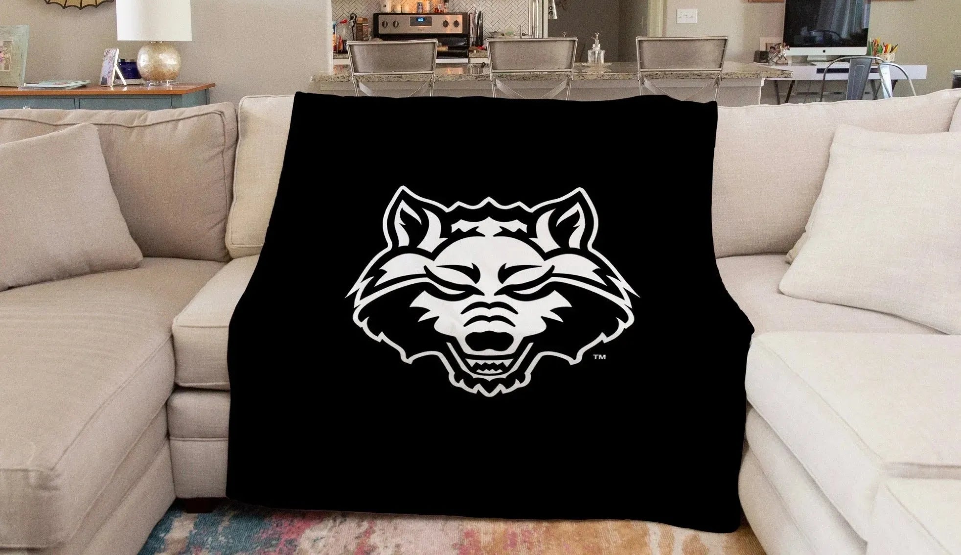 Arkansas State XL 60x80 Sherpa Blanket - Black White Wolf Head Throw Blankets