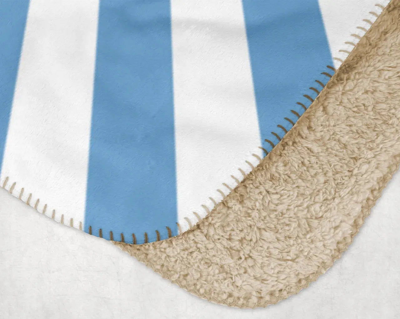 Sigma Delta Tau XL 60x80 Sherpa Throw Blanket - Starburst Crest Throw Blankets