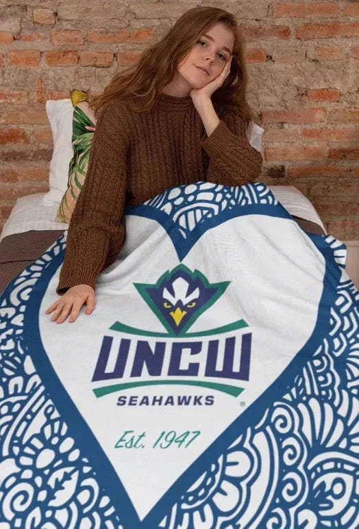 UNCW Sherpa Blanket XL 60x80 - Mandala Heart Throw Blankets