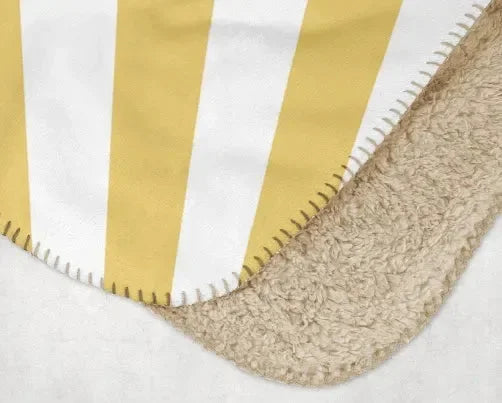 Chi Omega Straw XL 60x80 Sherpa Blanket - Starburst Throw Blankets