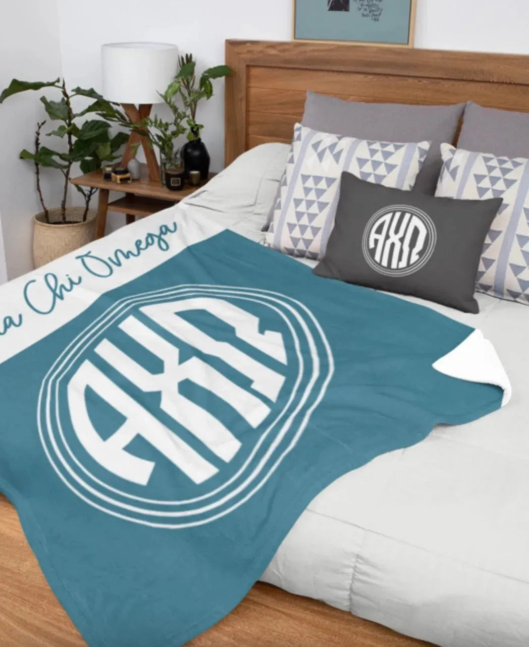 Alpha Chi Omega XL 60x80 Blanket Monogram Vega Band Throw Blankets