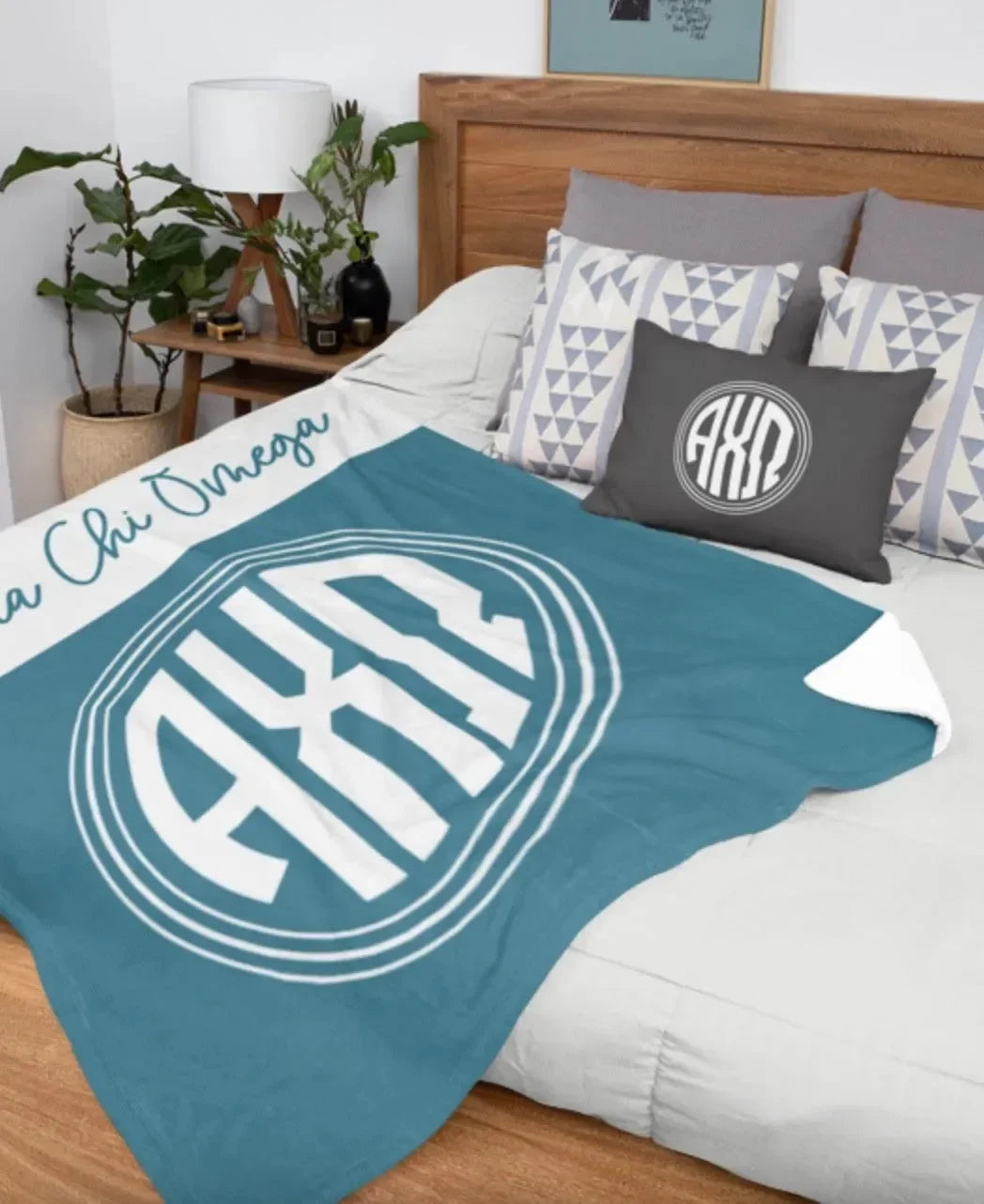 Alpha Chi Omega XL 60x80 Blanket Monogram Vega Band Throw Blankets