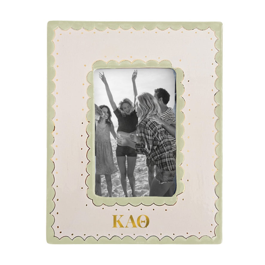Kappa Alpha Theta Scallop Picture Frame | Big Little Gifts | Keepsakes