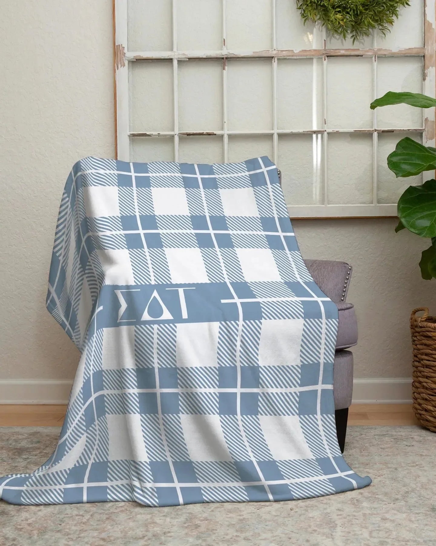 Sigma Delta Tau XL 60x80 Sherpa Throw Blanket - Plaid Throw Blankets