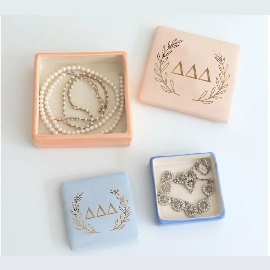 Tri Delta Wreath Gold Monogram Two-Tone Box | Keepsake Sorority Gifts