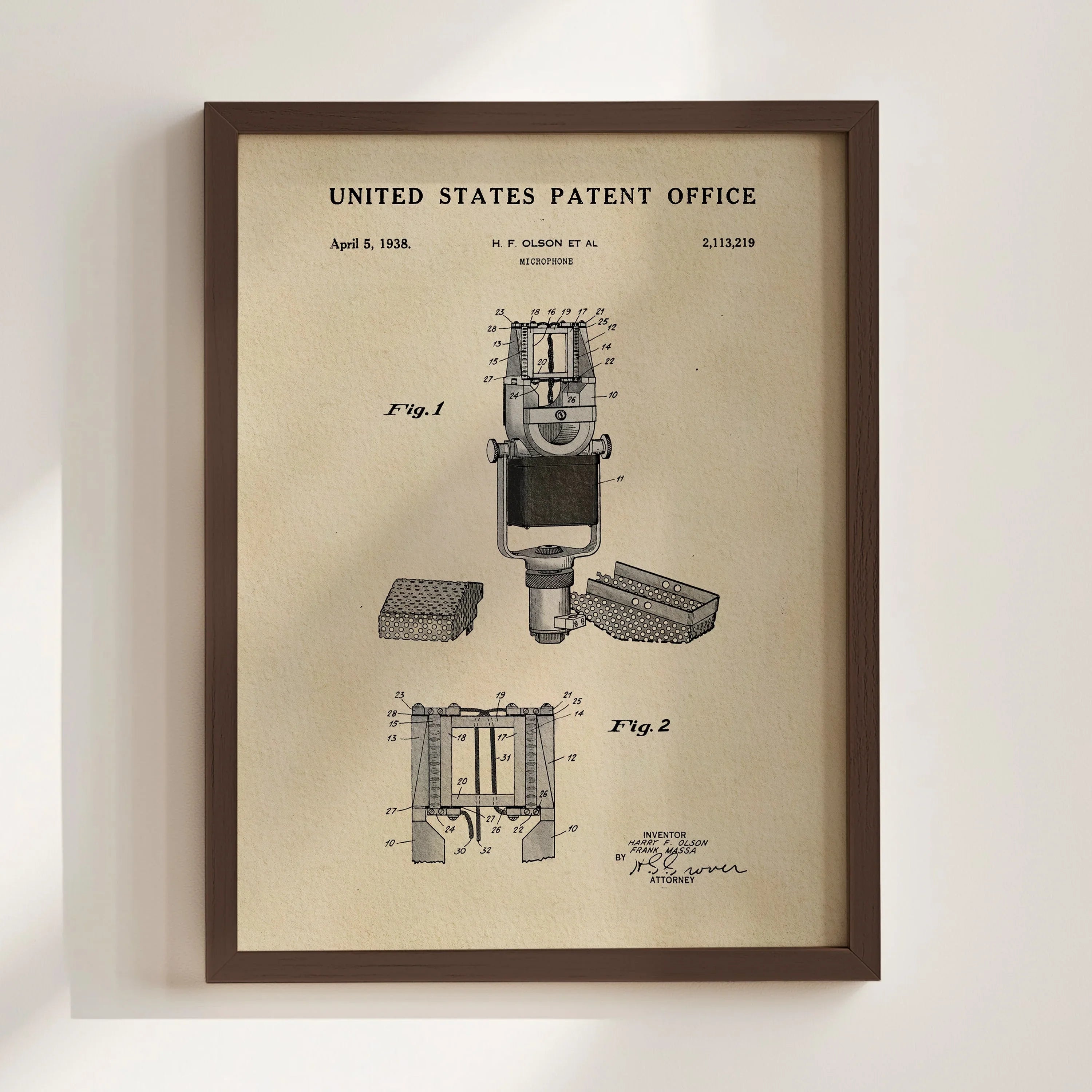 Microphone US Wall Print | Music-Theme Dorm Decor | Wall Art