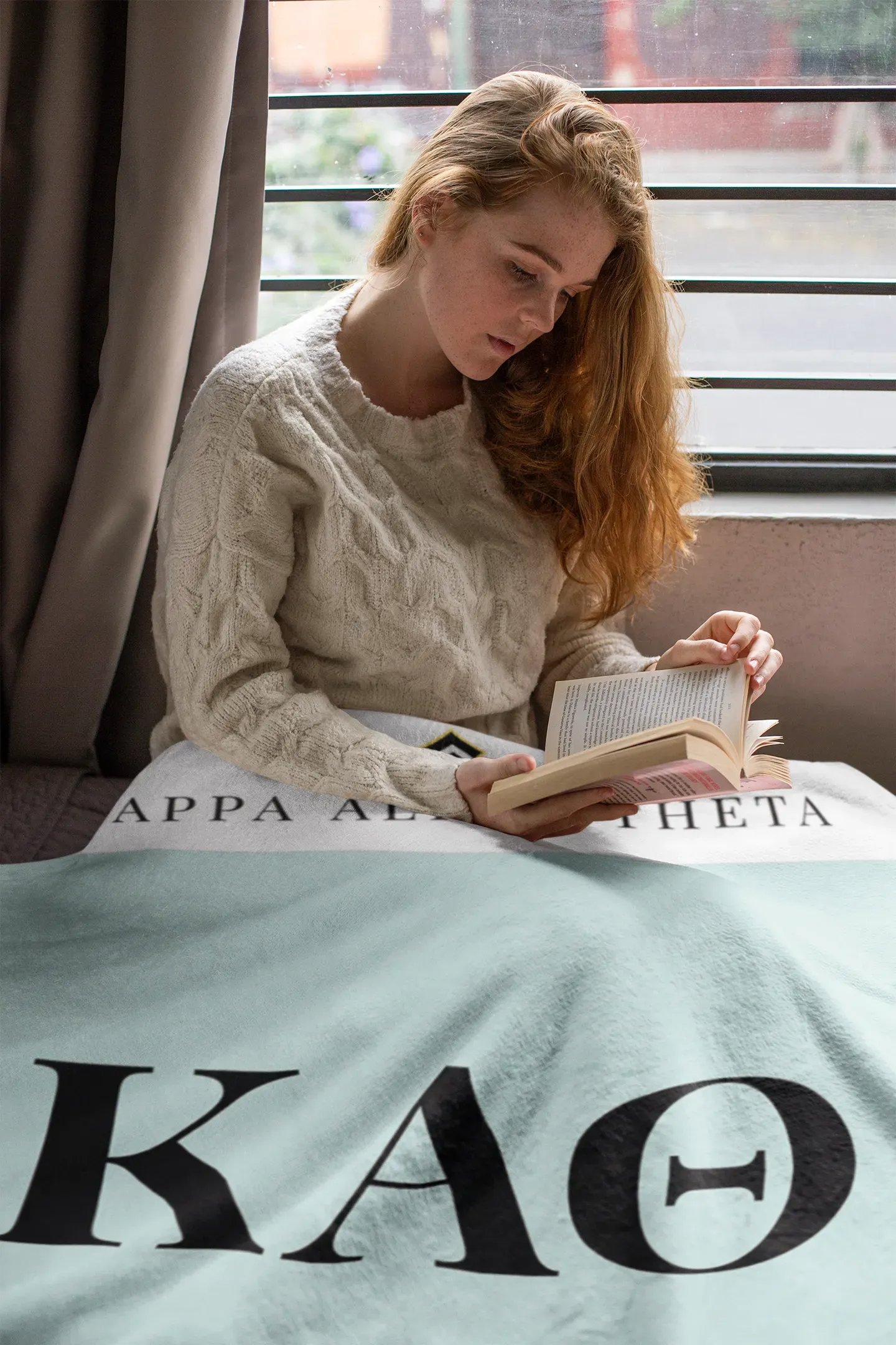 Kappa Alpha Theta XL 60x80 Sherpa Throw Blanket - Blue Wide Band Throw Blankets