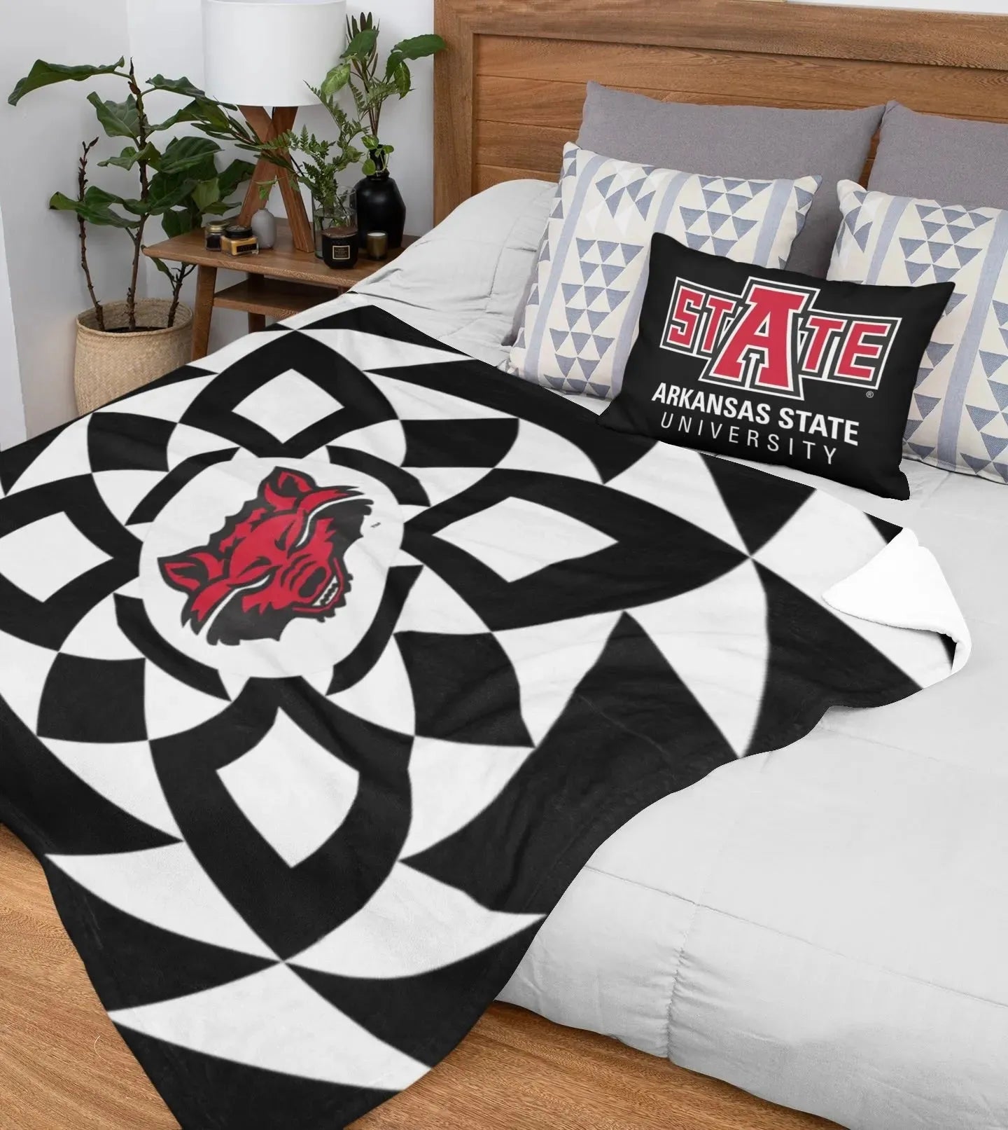 Arkansas State XL 60x80 Sherpa Throw Blanket - Black Tribal Throw Blankets