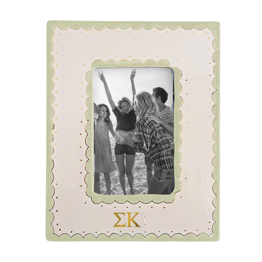 Sigma Kappa Scallop Picture Frame | Sig Kap Big Little Gifts