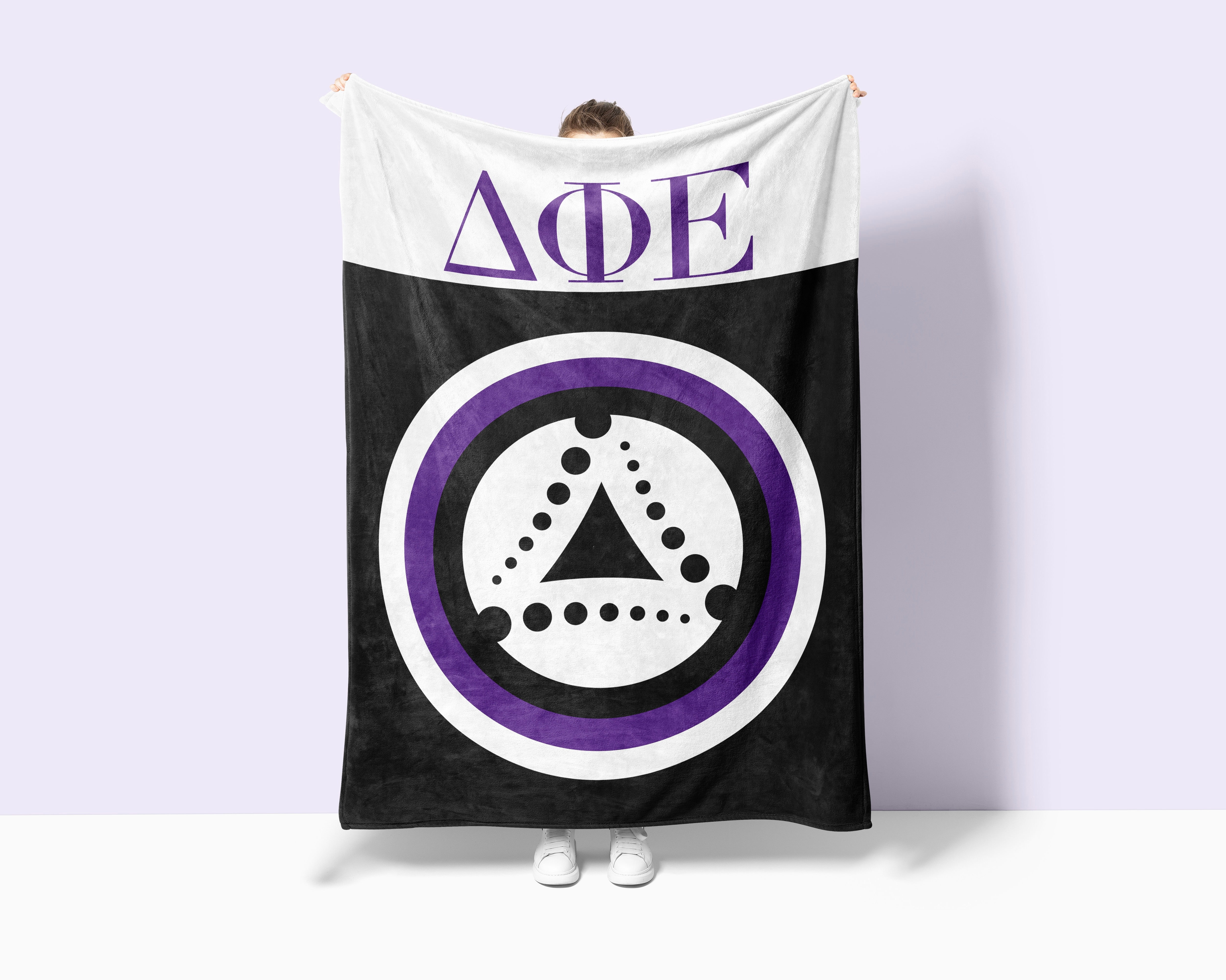 DPHIE XL 60x80 Sherpa Throw Blanket - Bullseye | Dorm Decor & Gifts