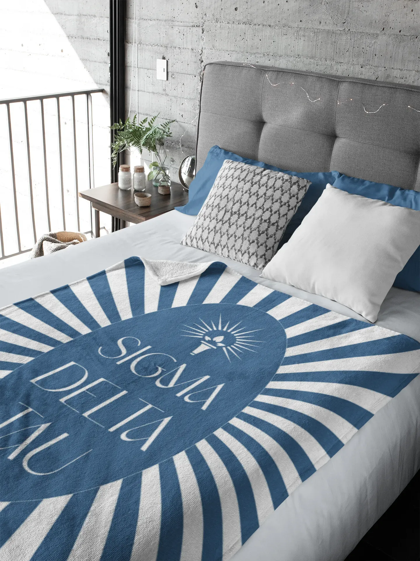 Sigma Delta Tau XL 60x80 Sherpa Throw Blanket - Starburst Throw Blankets