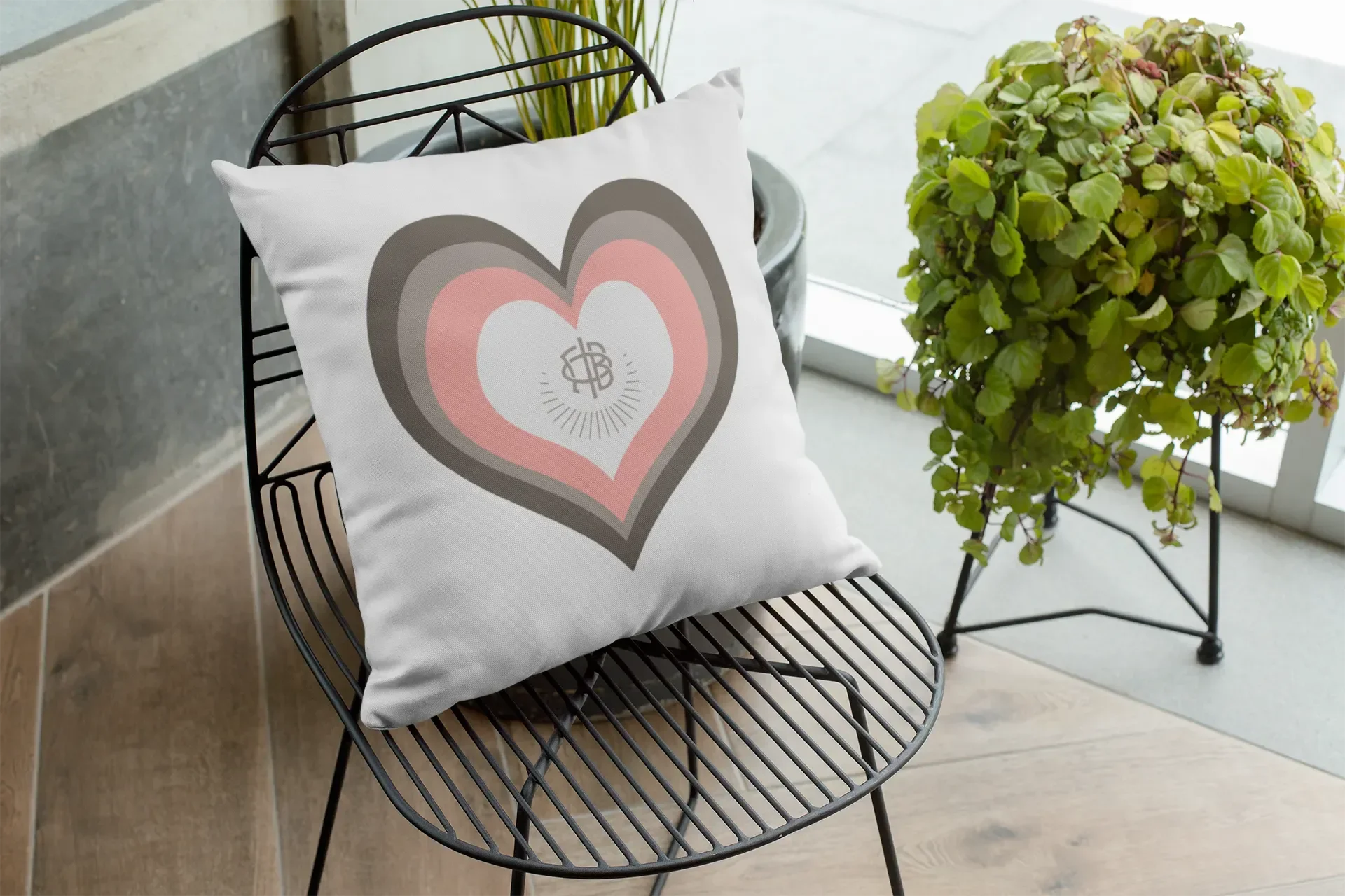 Gamma Phi Beta 18" Heart Throw Pillow
