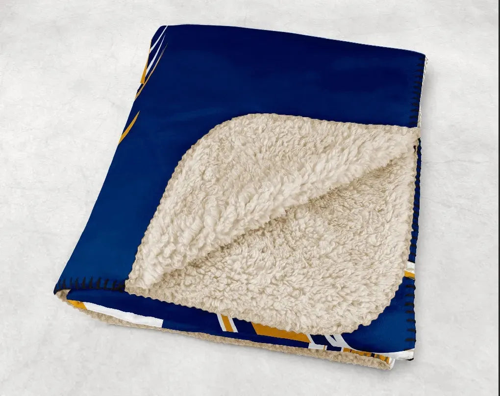 Kent State XL 60x80 Sherpa Throw Blanket - "K" Emblem Throw Blankets