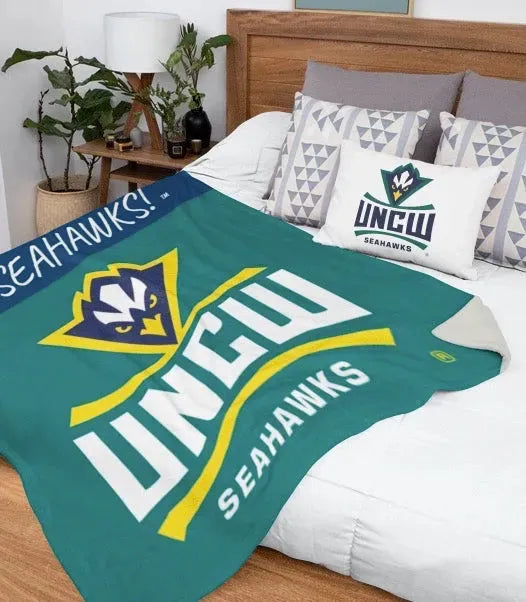 UNC Wilmington XL 60x80 Throw Blanket - Go Seahawks Throw Blankets