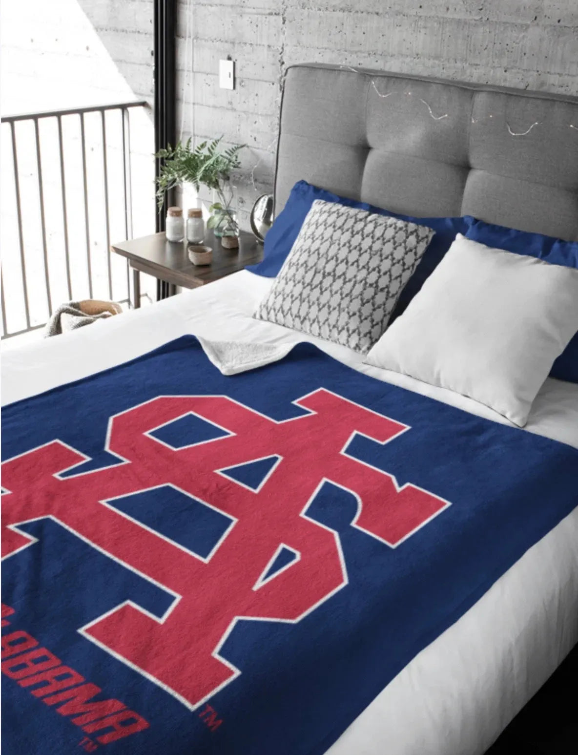 South Alabama XL 60x80 Sherpa Blanket - Red USA SA Letters Throw Blankets