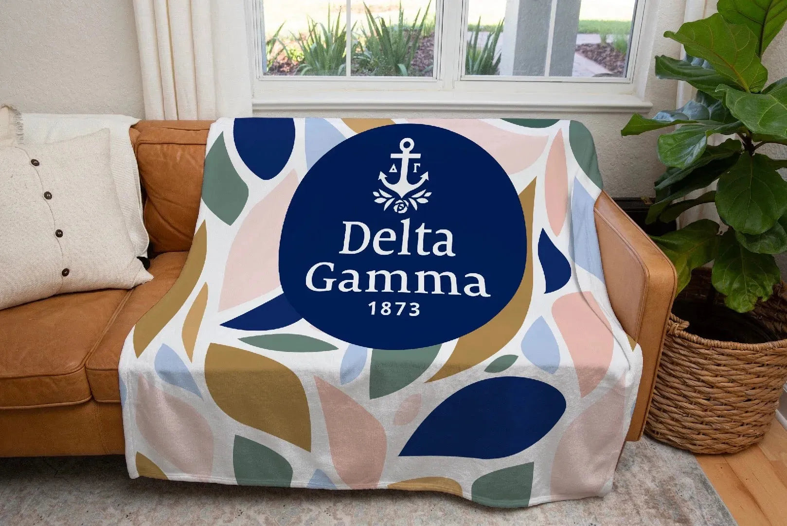 Delta Gamma XL 60x80 Sherpa Throw Blanket - Flat Leaves Throw Blankets