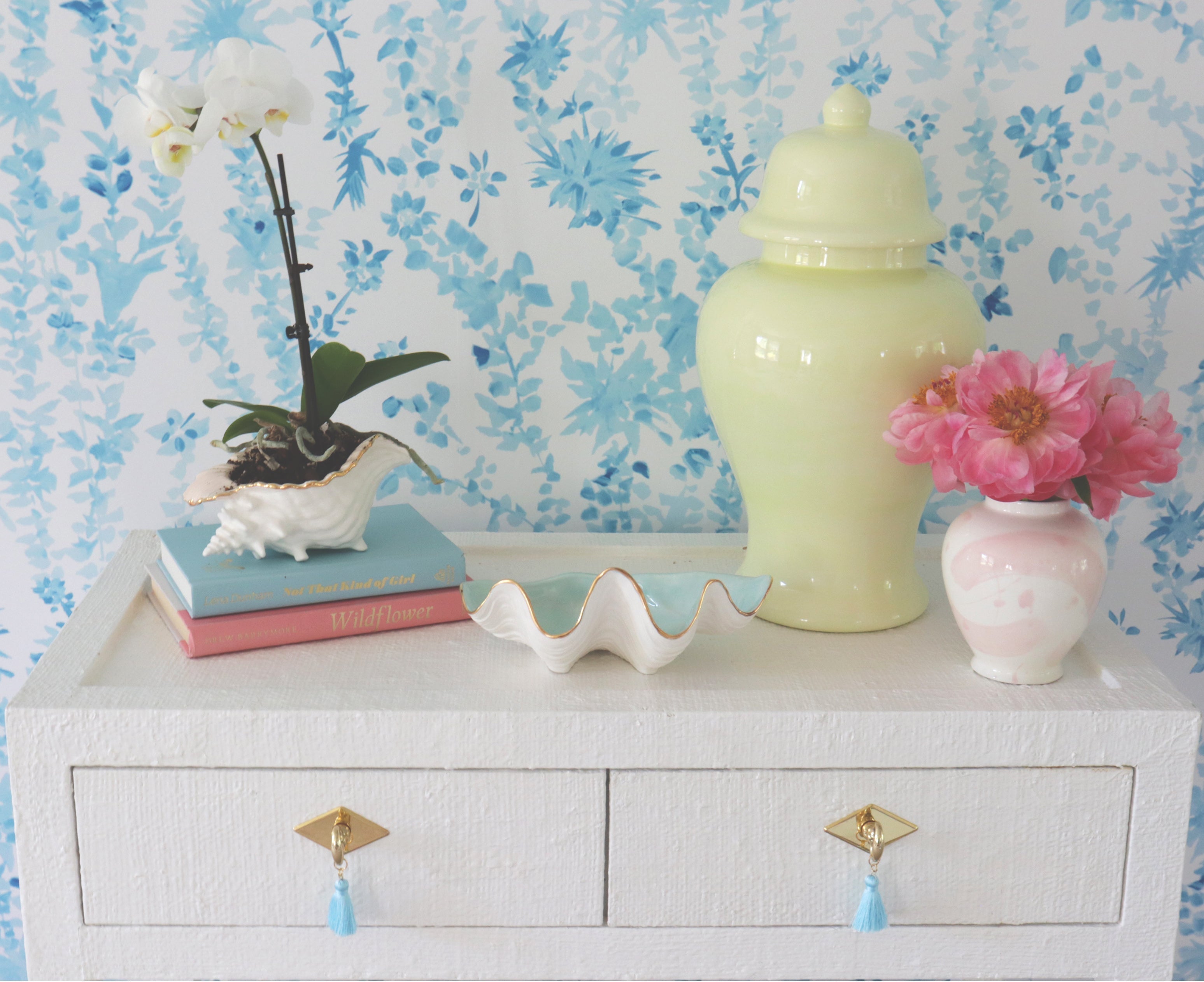 Conch Bowl with Gold Accent | Coastal Dorm Decor & Accessories - Campus Greek Fit