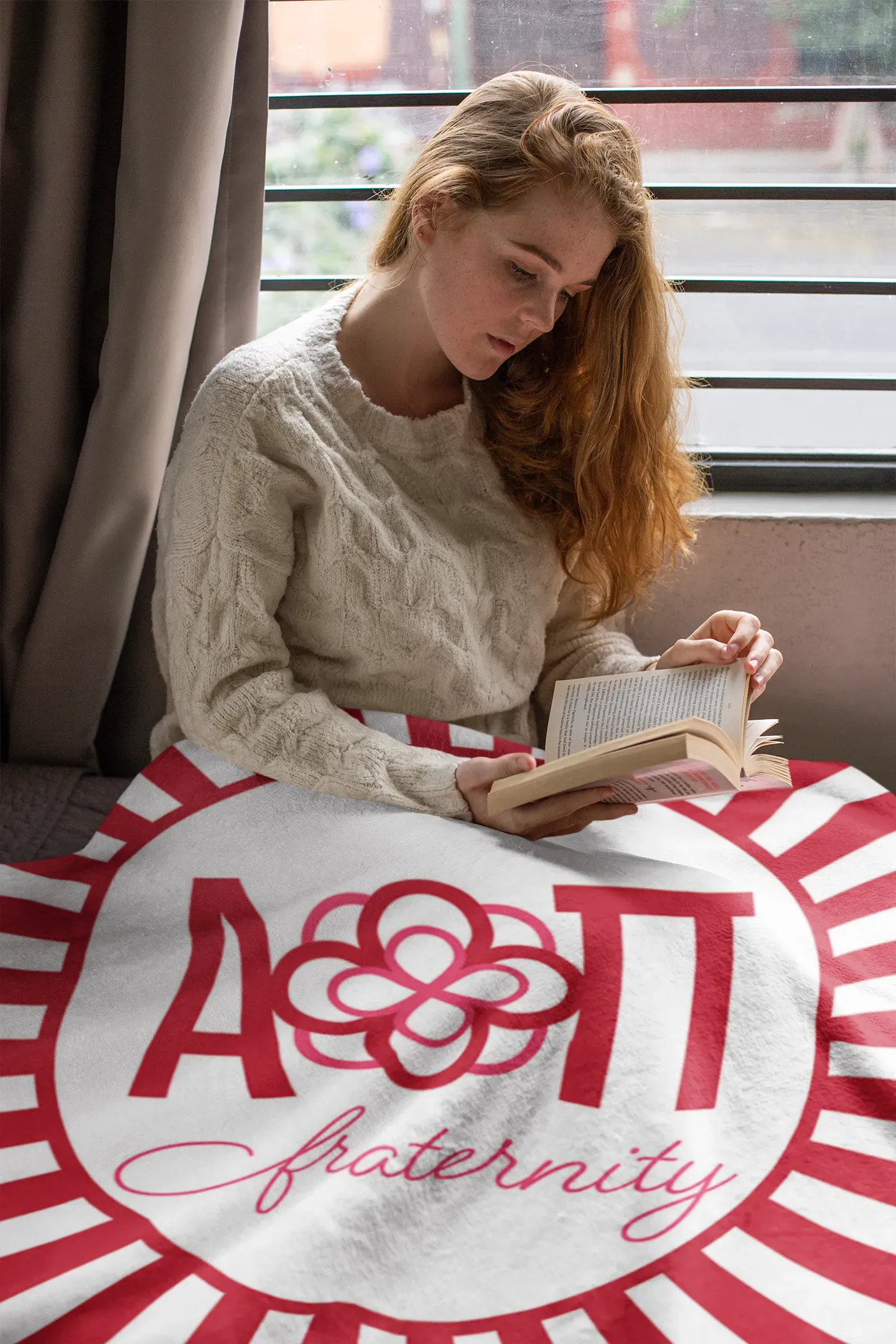 Alpha Omicron Pi XL 60x80 Sherpa Throw Blanket - Cardinal Starburst Throw Blankets